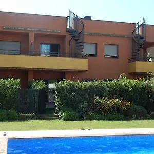 https://masia-blanca-coma-ruga.catalonia-hotels.com